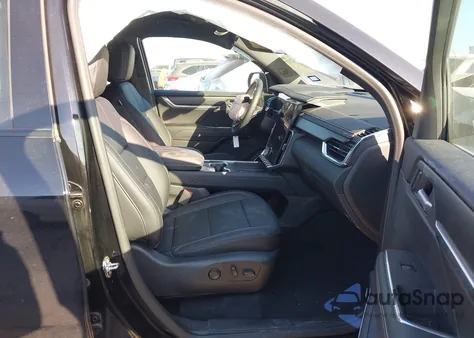 2025 GMC Acadia Fwd Elevation z USA, uszkodzony, nr VIN 1GKENKRS4SJ245067